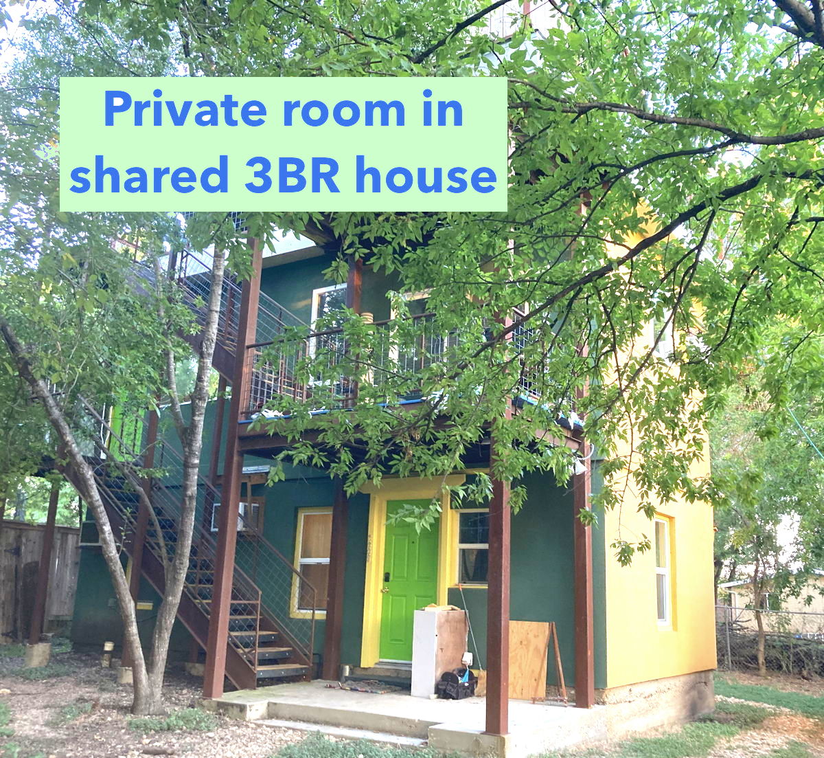 Exterior of 2605-B Oaklawn